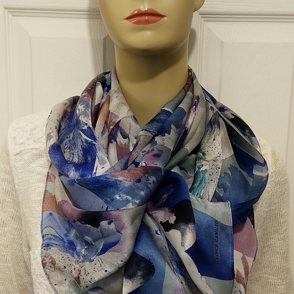 Vince Camuto Accessories - NWT VINCE CAMUTO SILK SCARF